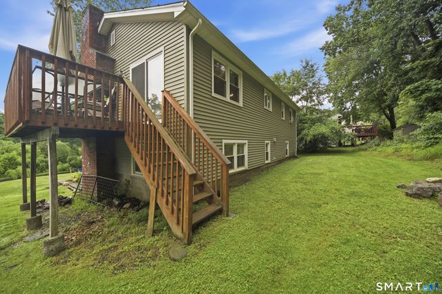7 Valley Road, Danbury, CT 06811