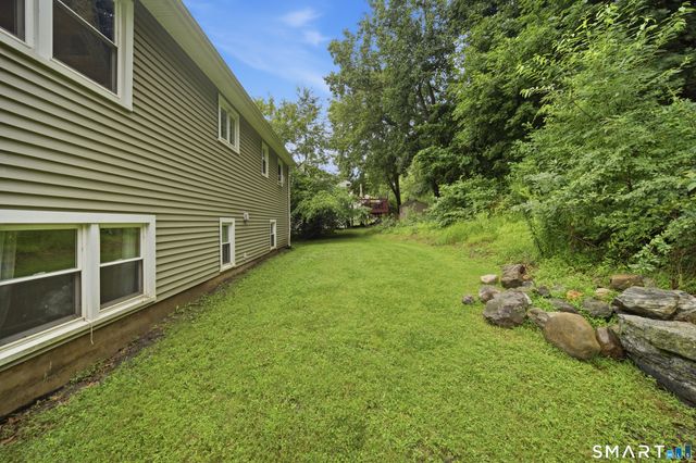 7 Valley Road, Danbury, CT 06811