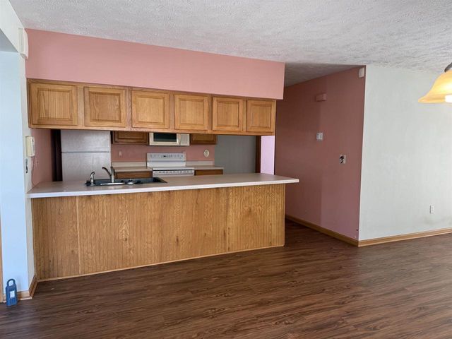 2521 Edgewood Drive, Beloit, WI 53511