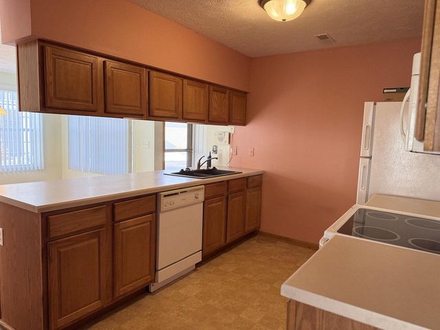 2521 Edgewood Drive, Beloit, WI 53511