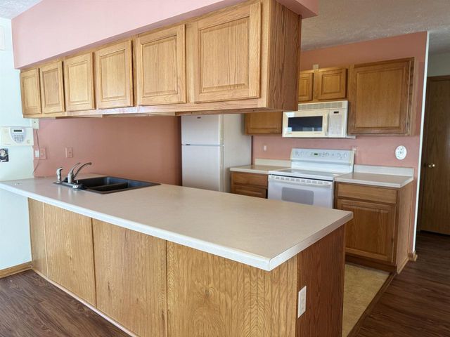 2521 Edgewood Drive, Beloit, WI 53511