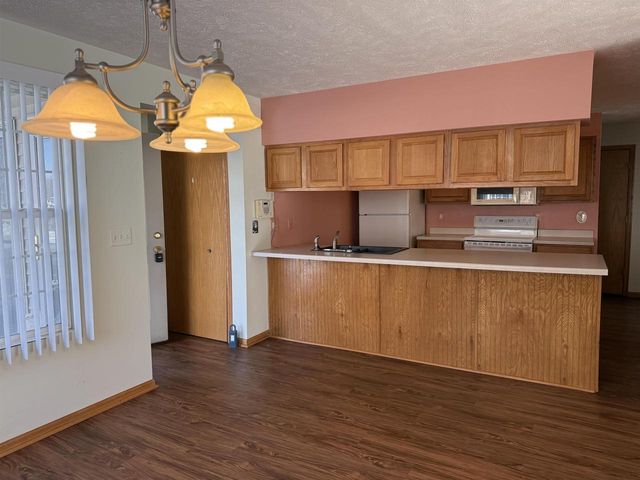 2521 Edgewood Drive, Beloit, WI 53511