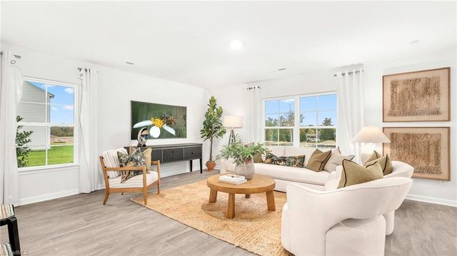 1541 Hamilton Hills Drive, Greensboro, NC 27406