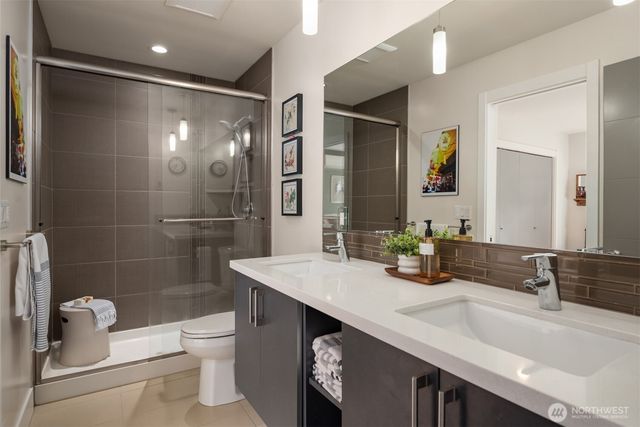 1754 Valentine Place S, Seattle, WA 98144