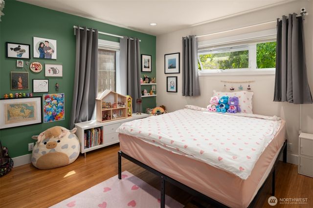 1754 Valentine Place S, Seattle, WA 98144