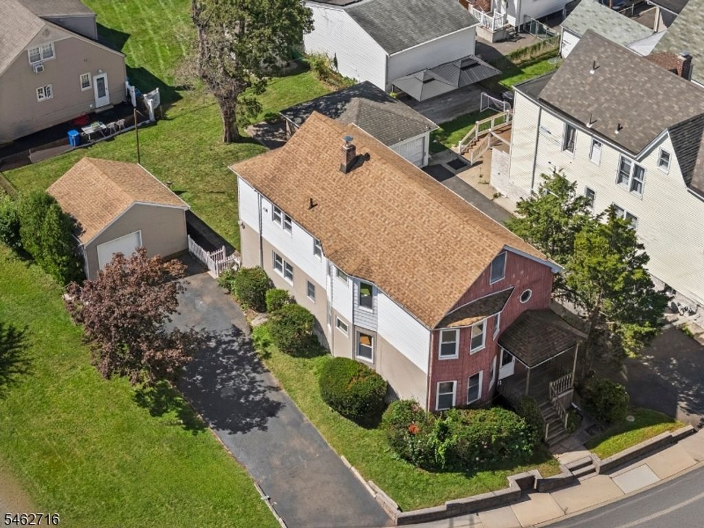 411 Hazel St, Clifton City, NJ 07011 — photo 4