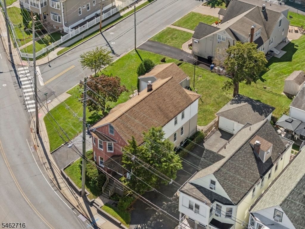 411 Hazel St, Clifton City, NJ 07011 — photo 5