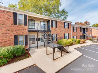 5903 Quail Hollow Road D, Charlotte, NC 28210