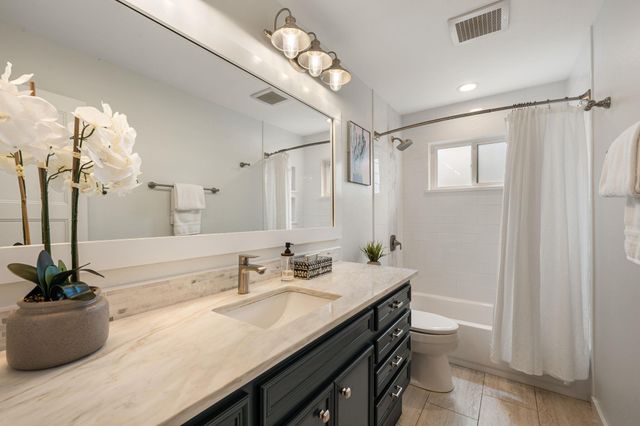 10507 Ronwood DR, Austin, TX 78750