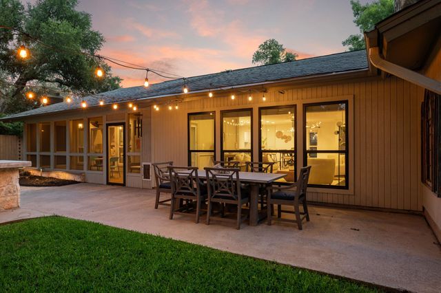 10507 Ronwood DR, Austin, TX 78750