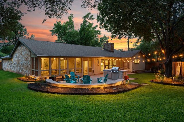10507 Ronwood DR, Austin, TX 78750