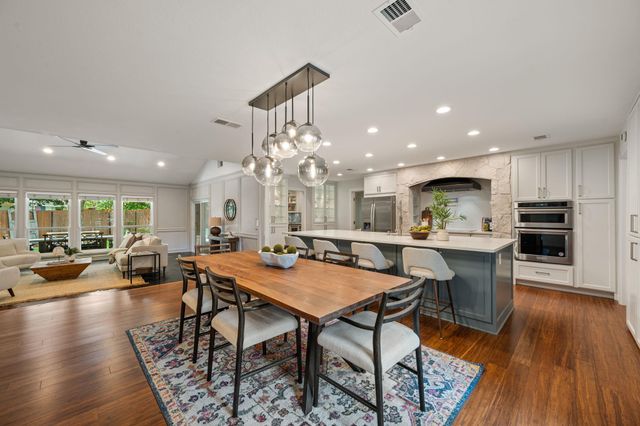 10507 Ronwood DR, Austin, TX 78750