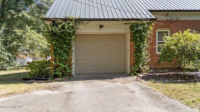 215 E Branch Street E, Spring Hope, NC 27882