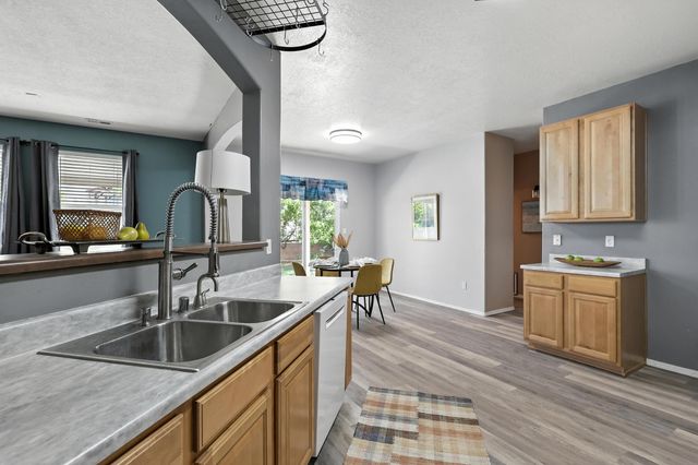 7220 Hearthstone Rd. NW, Albuquerque, NM 87114