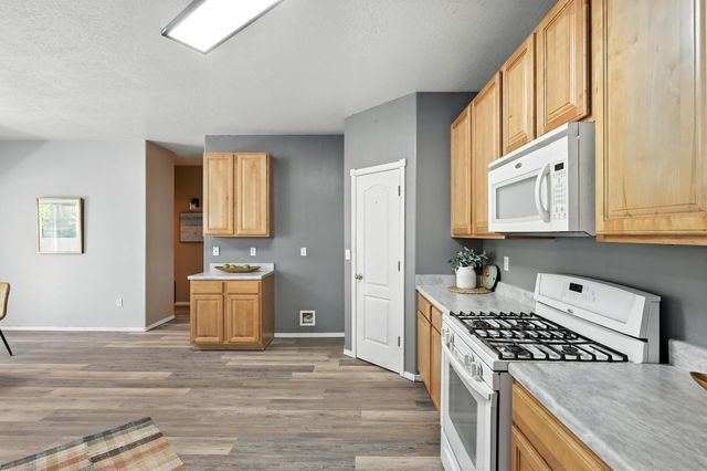 7220 Hearthstone Rd. NW, Albuquerque, NM 87114