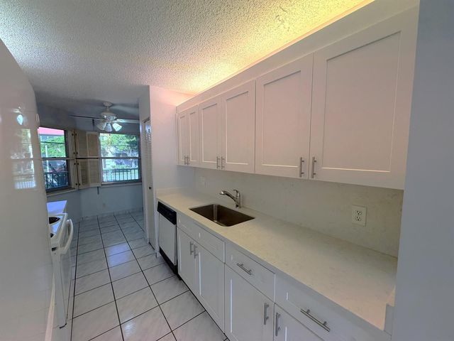 1200 SW 130th Avenue 210-G, Hollywood, FL 33027