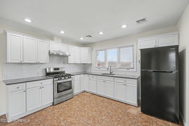 1301 Harris Avenue, Union Beach, NJ 07735