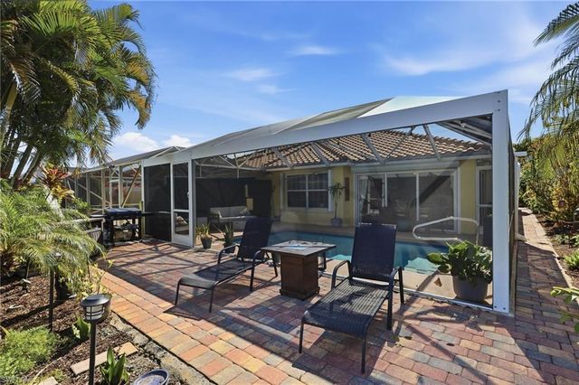 7575 Novara CT, Naples, FL 34114