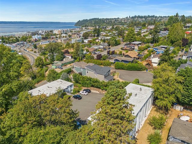1020 S 230th Street #B108, Des Moines, WA 98198