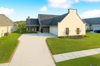 21478 Yellowfin Dr, Springfield, LA 70462