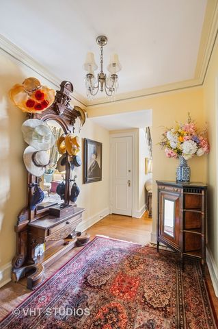 20 E Cedar Street 8B, Chicago, IL 60610