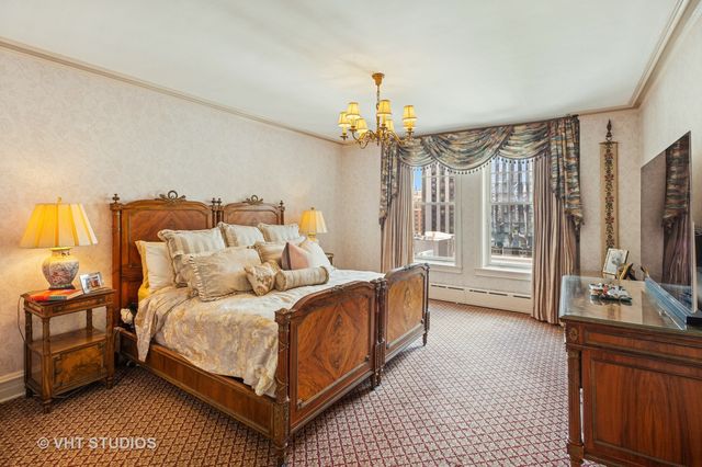 20 E Cedar Street 8B, Chicago, IL 60610