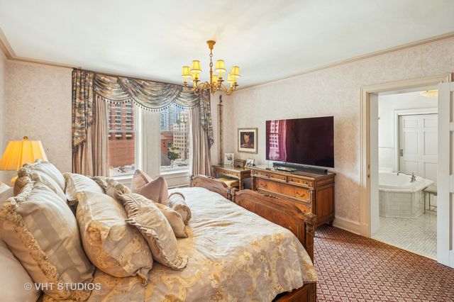 20 E Cedar Street 8B, Chicago, IL 60610