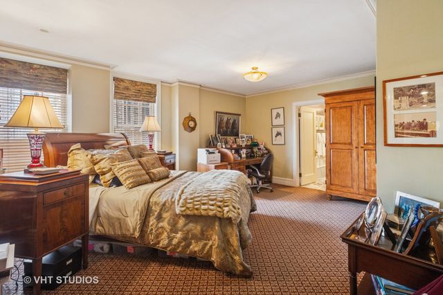 20 E Cedar Street 8B, Chicago, IL 60610