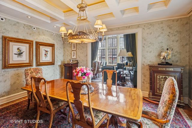 20 E Cedar Street 8B, Chicago, IL 60610