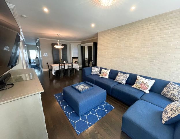 3839 N Hamlin Avenue 1, Chicago, IL 60618