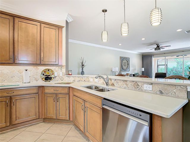 4935 MARBLE SPRINGS CIRCLE, Wimauma, FL 33598