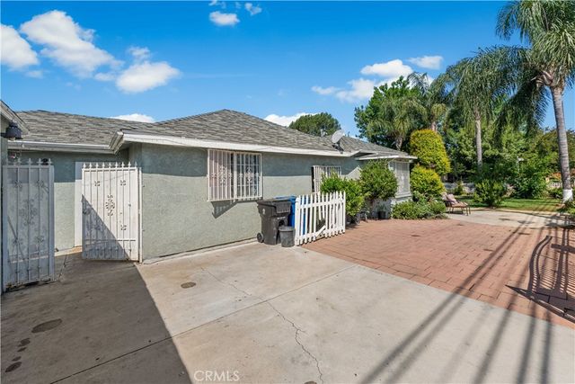 556 Harps Street, San Fernando, CA 91340