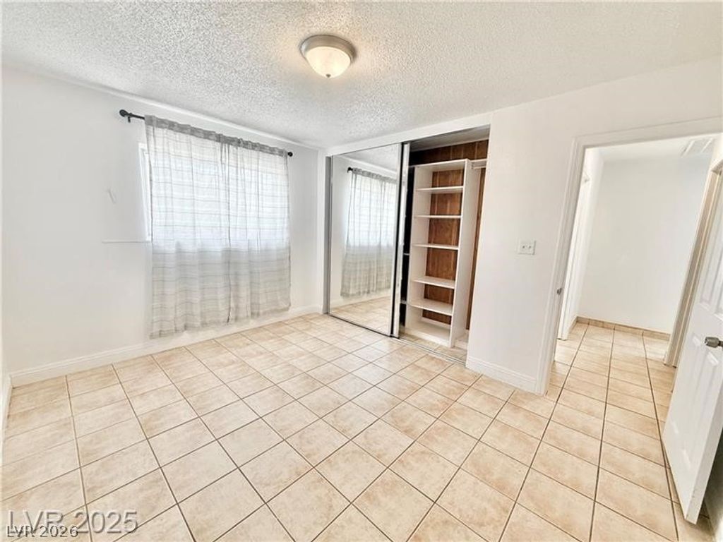 Image 14 of property listing at 3209 El Morro Avenue, Las Vegas, NV 89101