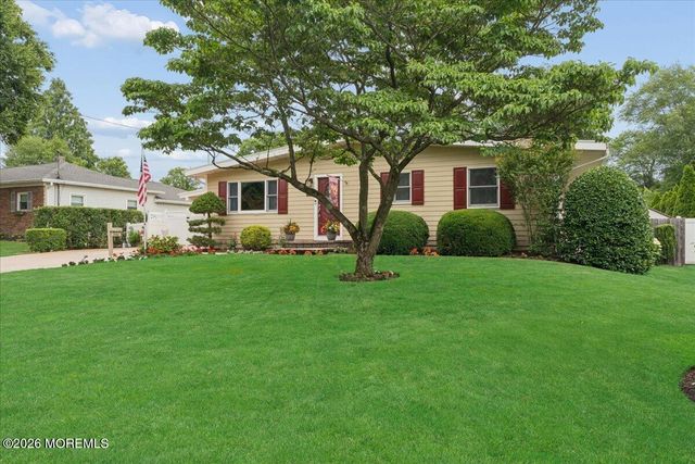 276 Parkview Terrace, Lincroft, NJ 07738
