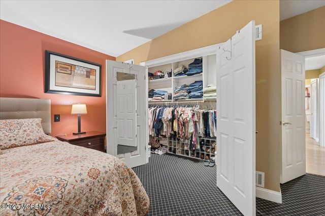 276 Parkview Terrace, Lincroft, NJ 07738