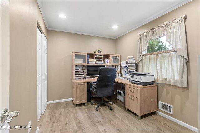 276 Parkview Terrace, Lincroft, NJ 07738