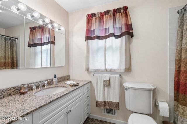 276 Parkview Terrace, Lincroft, NJ 07738