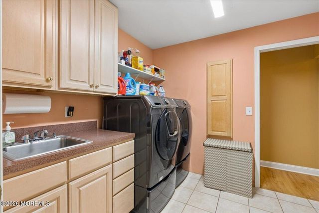 276 Parkview Terrace, Lincroft, NJ 07738