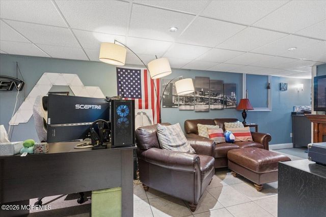 276 Parkview Terrace, Lincroft, NJ 07738