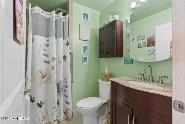 276 Parkview Terrace, Lincroft, NJ 07738