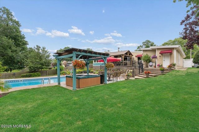 276 Parkview Terrace, Lincroft, NJ 07738
