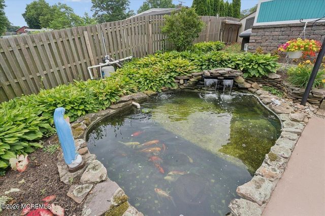 276 Parkview Terrace, Lincroft, NJ 07738
