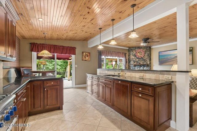 276 Parkview Terrace, Lincroft, NJ 07738