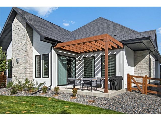 1750 Beachside Dr, Windsor, CO 80550