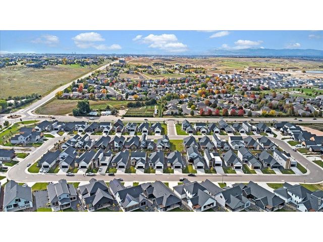 1750 Beachside Dr, Windsor, CO 80550