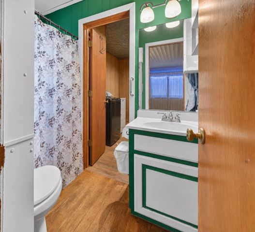 1001 Leaning Oak Drive, Tool, TX 75143