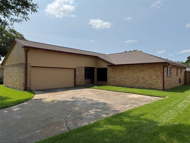 9831 Shell Rock Road, La Porte, TX 77571