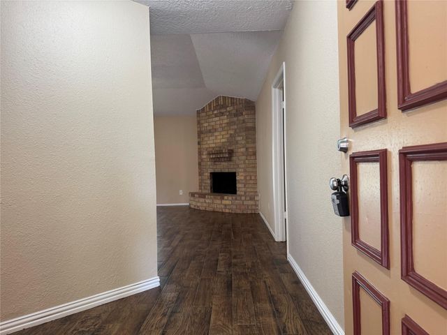 9831 Shell Rock Road, La Porte, TX 77571