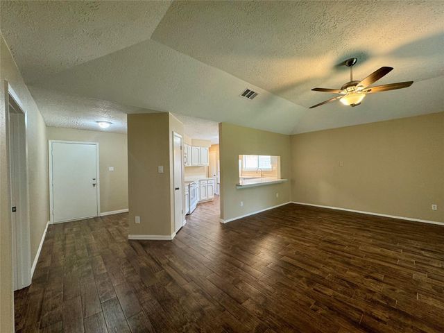 9831 Shell Rock Road, La Porte, TX 77571