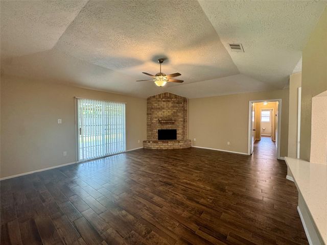9831 Shell Rock Road, La Porte, TX 77571